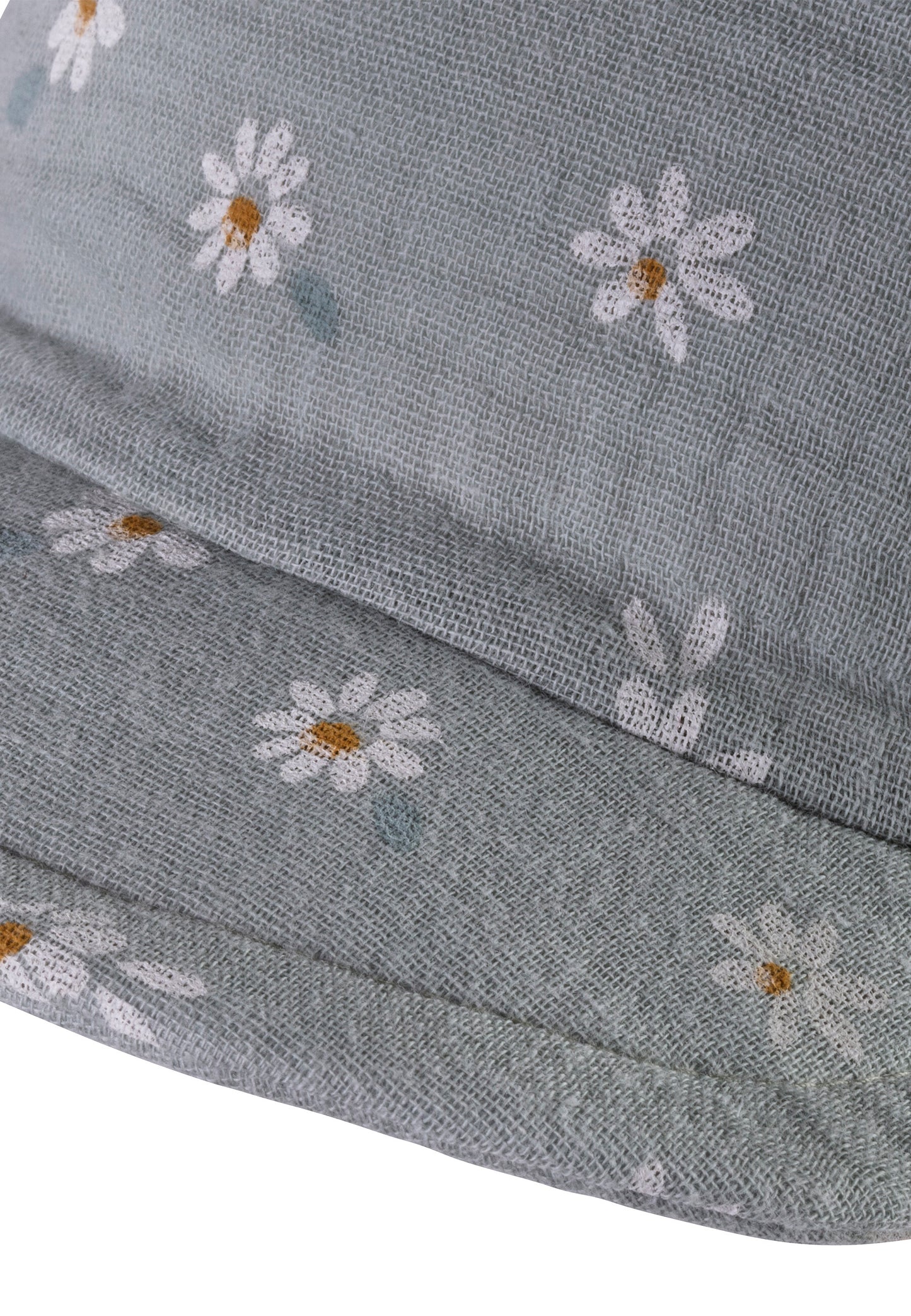 Cap with neck protection