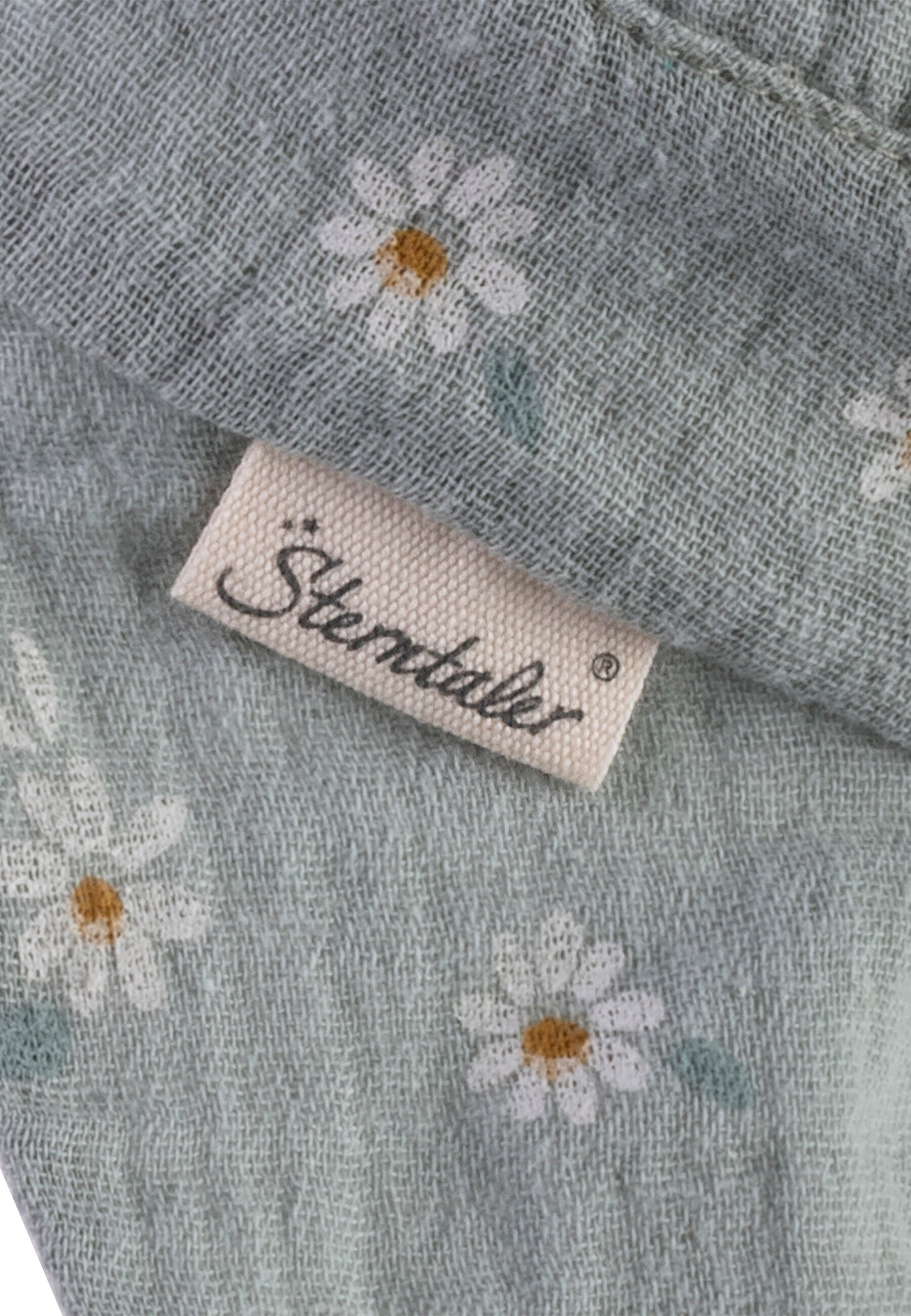 Cap with neck protection