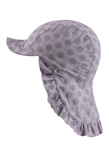 Hat with visor and neckflap