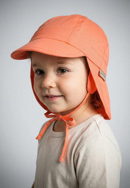 Hat with visor and neckflap