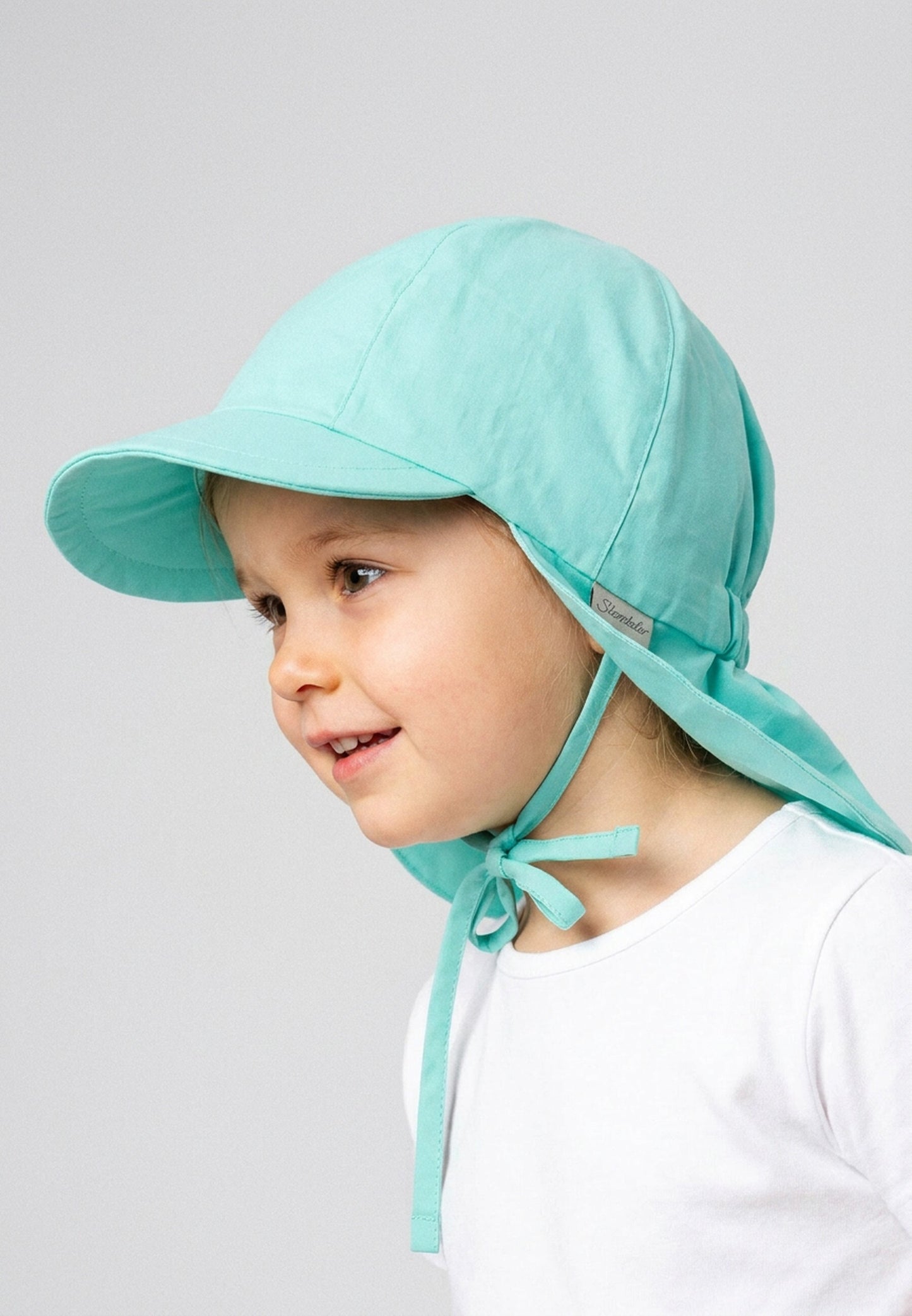 Gorra visera con cubre nuca 