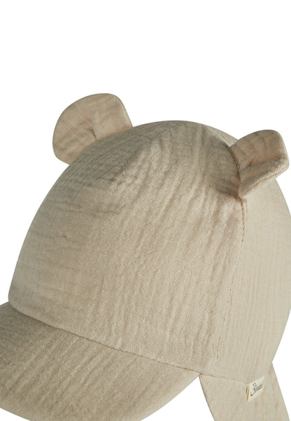 Hat with visor and neckflap