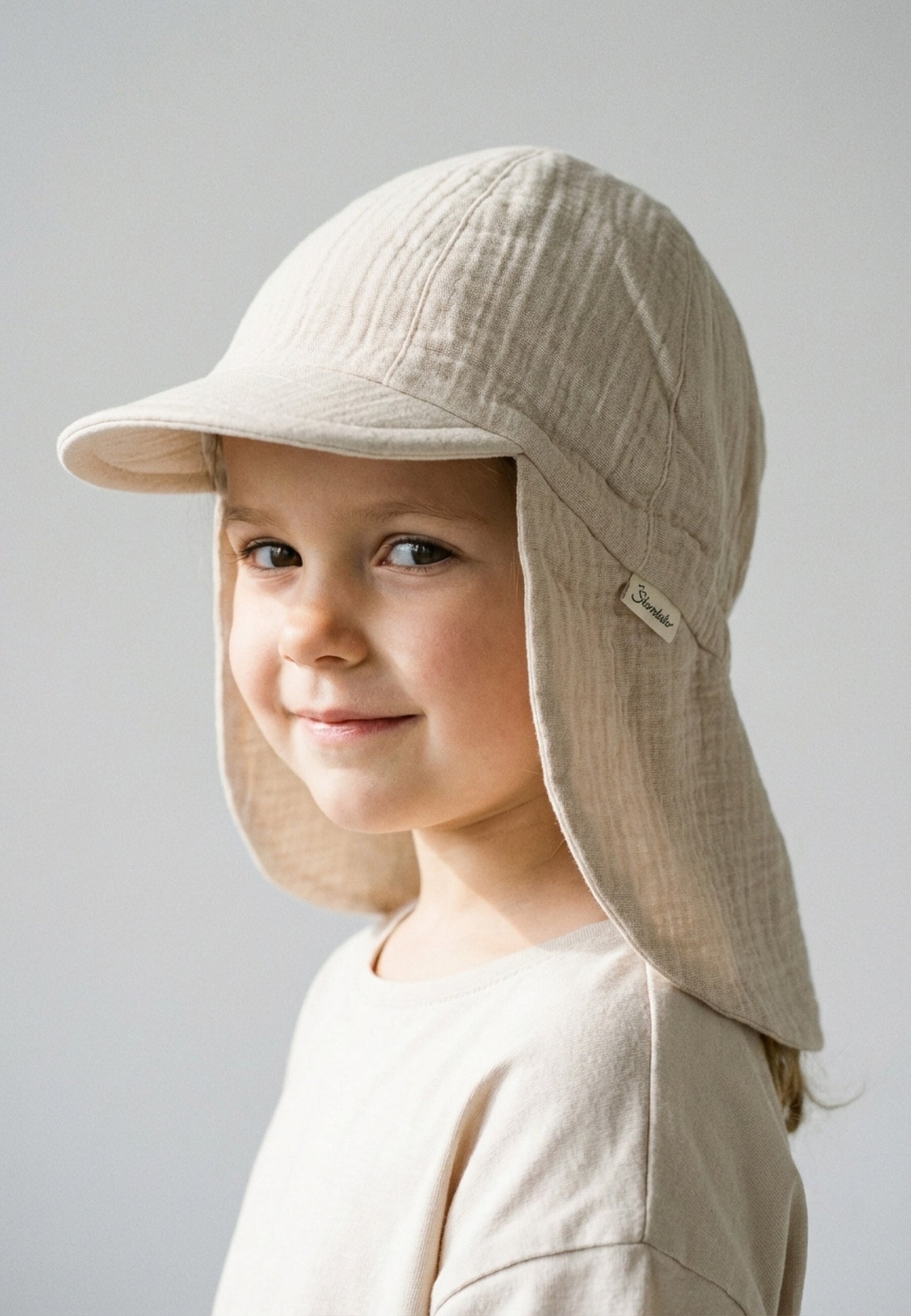 Gorra con protección para el cuello