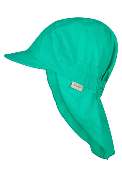 Hat with visor and neckflap
