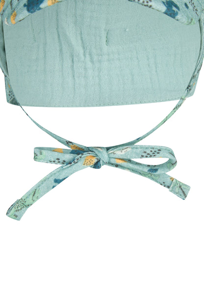 Cap with neck protection