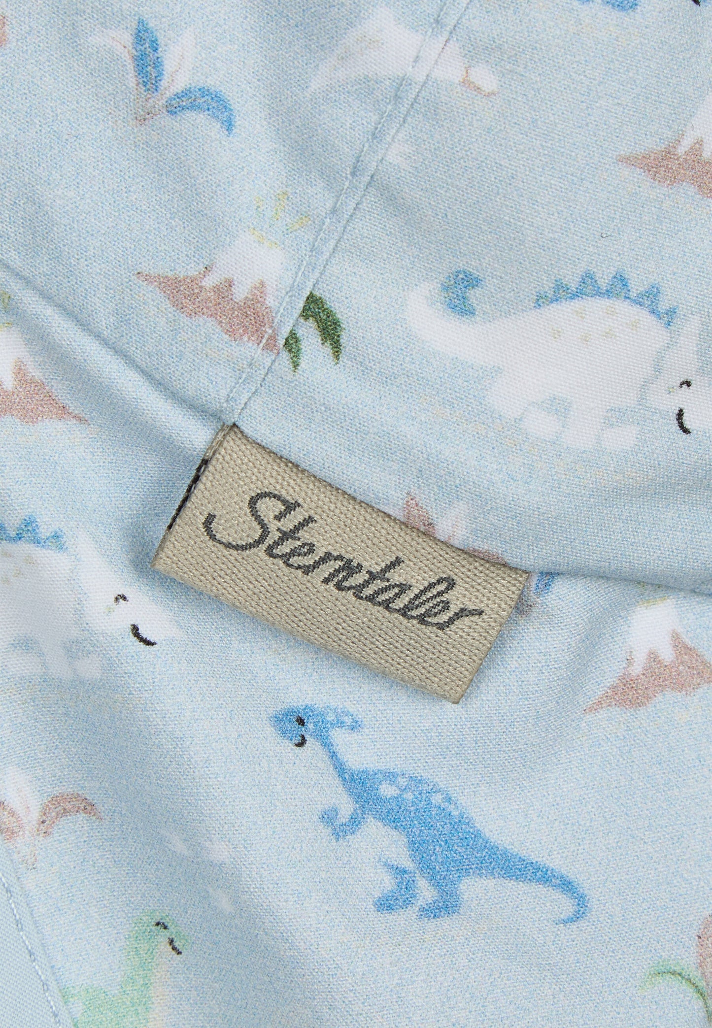 Cap with neck protection