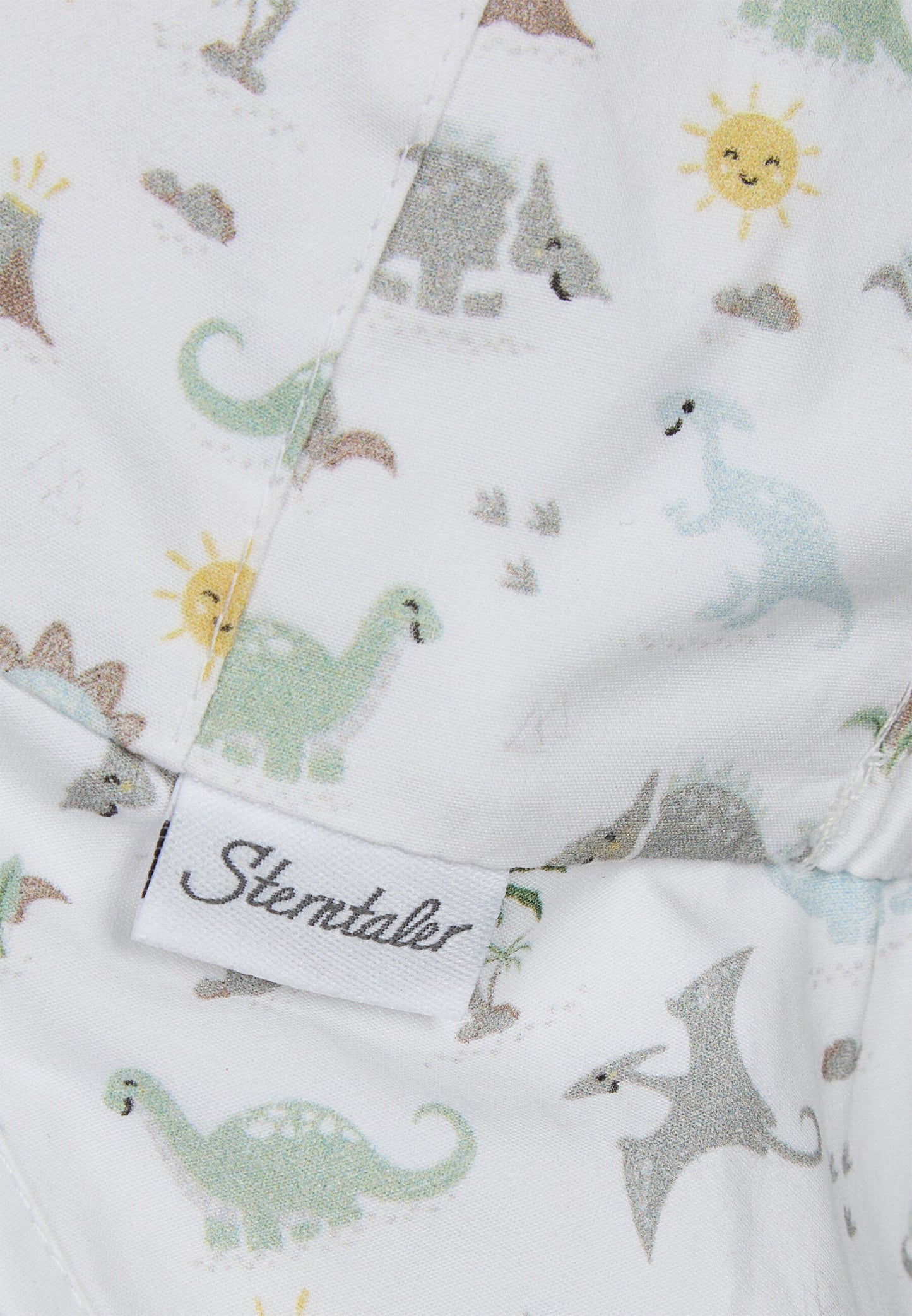 Cap with neck protection