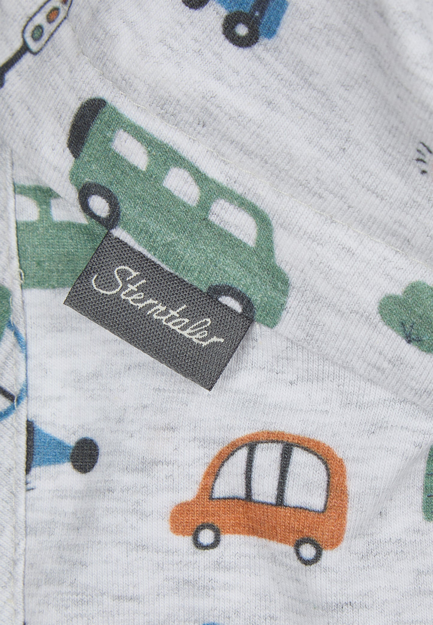 Cap with neck protection