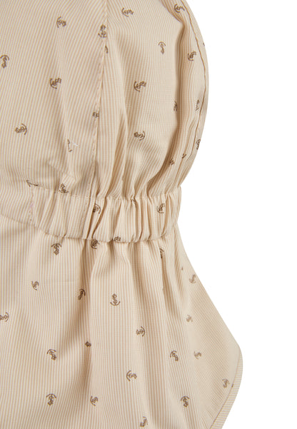 Cap with neck protection