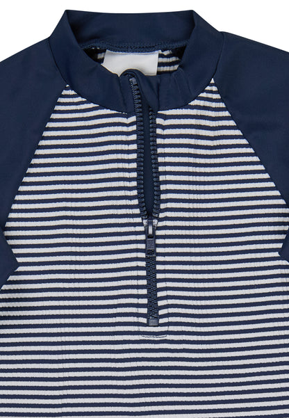 Long-sleeved bathing shirt