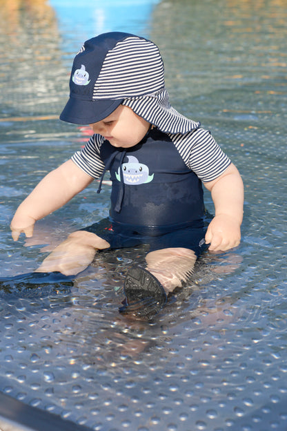 Casquette à visière avec protection de nuque