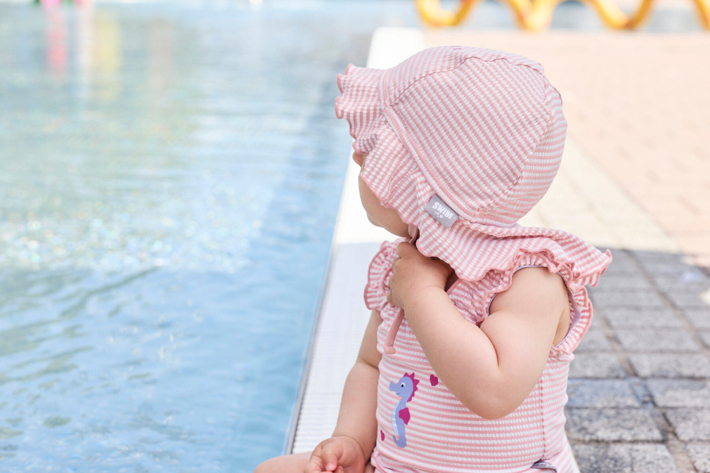 Casquette à visière avec protection de nuque