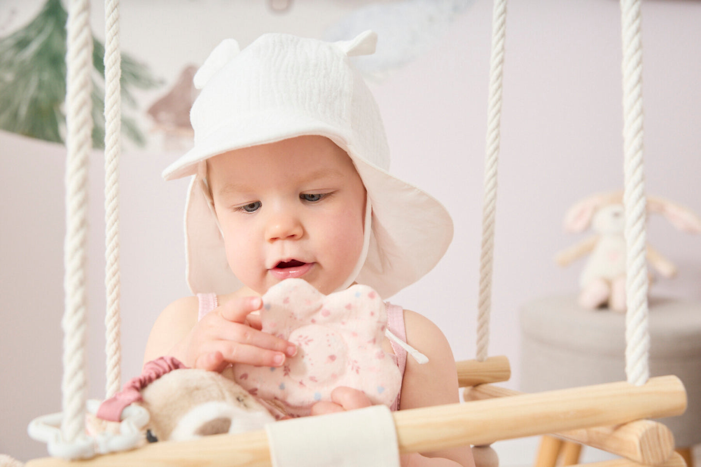 Cap with neck protection