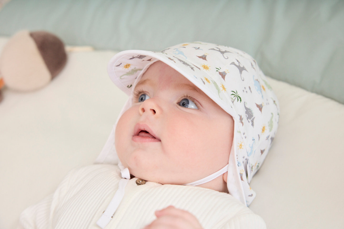 Cap with neck protection