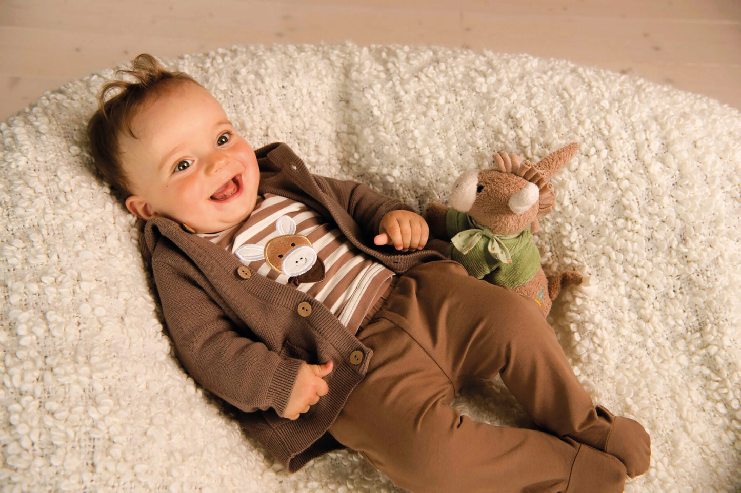 Shirt and trousers set