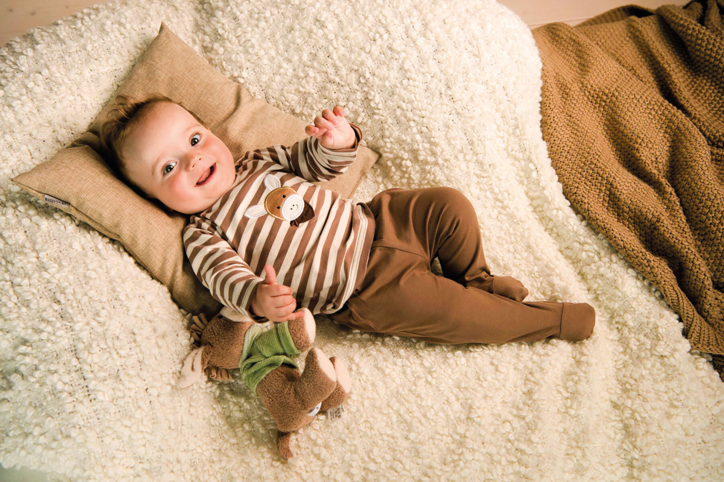 Shirt and trousers set